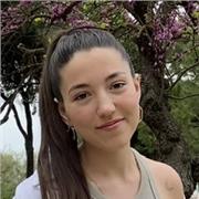 Doy clases de Lengua castellana y Literatura para un nivel de hasta 2° de bachillerato de manera on-line con mucha flexibilidad en cuanto a horarios