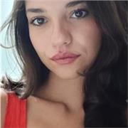 Laureanda offre lezioni online di chimica