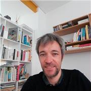 Je peux enseigner l'anglais et le français à des élèves de primaire et / ou de collège