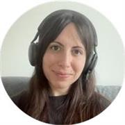 Profesora de español. Acreditada y con 10 años de experiencia.