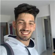 Chico estudiante de Bachillerato que le encanta enseñar y con muchas ganas