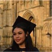 English tutor with a degree in English literature, offering personalised online and in-person lessons for children. 