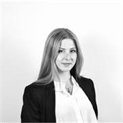 Profesora licenciada en marketing y publicidad con nivel alto de inglés y actualmente estudiante de ade