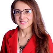 Licenciada en lengua castellana, docente de español y literatura, asesor de tesis, corrector de estilo