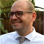 Enseignant en Marketing digital et e-commerce avec 20 ans d'expérience et trilingue (FR/EN/ES)