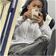 Profesor de física acto para impartir clases a niños 