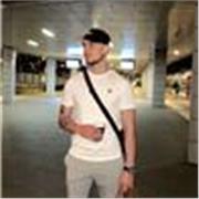 Poczatkujący korepetytor specjalizujący sie w jezyku szwedzkim