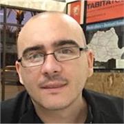 Graduado en Física y desarrollador de aplicaciones da clases particulares de física y programación.