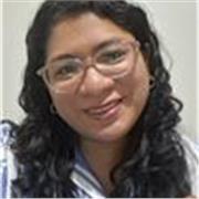 Profesora imparte didácticas clases de matemática