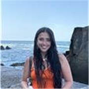 Recien titulada de Trabajo Social, estoy estudiando un Máster en Investigación en Educación