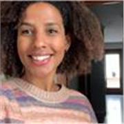 Psicopedagoga, maestra y arteterapeuta. Con experiencia en docencia