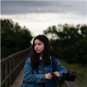 Profesora de fotografía en el norte de España