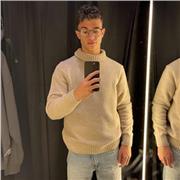 Graduado con el título de Bachillerato con ganas de enseñar a los más pequeños