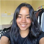 Étudiante en deuxième année de psychologie après une année de médecine, j’ai hâte de pouvoir vous aider et vous accompagner au mieux