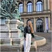 Deutschunterricht für Schüler:innen & Erwachsene