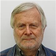I have been playing guitar for 30 years and teaching for 3 years. I would aim to teach beginners.