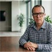 Profesor de matemáticas  básicas y otras materias para nivel primario. 