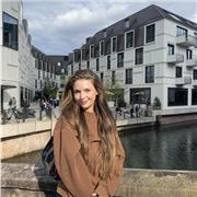 Ich biete günstige Deutsch, Englisch und Mathen-Nachhilfe an