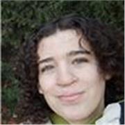 Profesora con un acercamiento distinto al idioma, centrándome en la inmersión total al idioma.