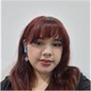 Profesora de maquillaje profesional y automaquillaje con 5 años de experiencia