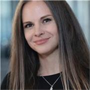 Docente y profesional de gestión educativa con experiencia en Economía, Empresa e Inglés.