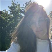 He sido profesora de inglés para niños y adolescentes. Actualmente me dedico a traducciones de inglés, euskera y español