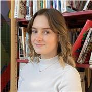 Je vous propose du soutient aux devoirs en mathématiques, je suis actuellement en première année de licence économie et gestion. Je peux assurer des cours de niveau collège ou inférieur