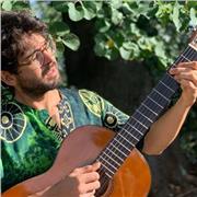 Diplomato nei conservatori di Bruxelles e di Roma, offro lezioni di basso in tutti i generi