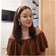 Profesora con 10 años de experiencia. Imparte clases desde Primaria hasta Bachiller, incluso escuela de adultos