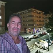 Tutor to achieve great RESULTS.Hi there
I am a mature gentleman who exeed in knowledge of Science and math topics for GCSEs.
I love to teach and i can explain well to different levels of students in a great abd effecient manner . My style is always ai
