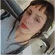 Profesora de artes visuales con especialidad en pintura e historia del arte