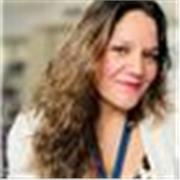 Profesora de apoyo escolar en lenguaje y literatura, así como en idioma español