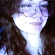 Me llamo Alicia y tengo 16 años, puedo dar clases sobre lenguas o temas relacionados con letras, puedo dar clases a niños!