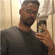 Soy una persona paciente, comunicativa y apasionada por la enseñanza. Mis clases están dirigidas a personas de cualquier edad o n