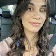 Laureata magistrale in Lettere moderne, con sei anni di esperienza, offre lezioni private per elementari, medie e superiori.