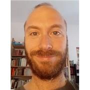 Docente di Francese impartisce lezioni di Francese a studenti delle scuole medie inferiori e superiori