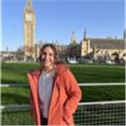 Profesora de Humanidades (Geografía e Historia, Historia del Arte, Lengua Castellana y Valenciano)