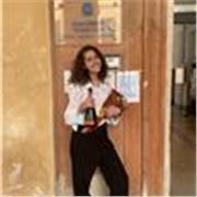 Studentessa diplomata in lingue al Liceo , mi piace la filosofia e frequenterò l’università di Psicologia