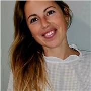 Pratico e sono impegnata a vivere nello Yoga, Unione, da più di 15 anni, passione che mi ha motivata nel compiere un percorso di studi approfondito che ha portata alla Qualifica di Insegnante di Yoga. Il mio sogno è poter introdurre altre percorse a quest