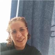 Je propose d aider aux devoirs votre enfant à votre domicile sur  Nîmes et alentours , actuellement aesh en école élémentaire ,  monitrice éducatrice de formation, maman de deux enfants