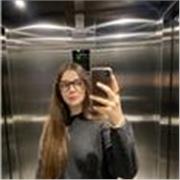 Profesora de ingles apta para todas las edades con nivel. He estudiado fuera en Irlanda y tengo el first.