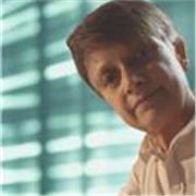 Sono una persona che a 54 anni sta approfondendo la sua conoscenza, lo studio per me è la cosa principale per affrontare il mondo 