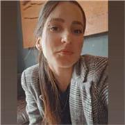 Profesor  de Marketing y Estrategia enfocado en ayudar a estudiantes y emprendedores a alcanzar sus metas mediante casos reales.