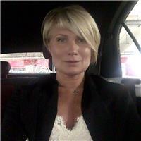 Insegnante di russo. oltre russo, sono personal trainer, fisioterapista, allenatrice di ginnastica ritmica/estetica, psicologa. sono una persona solare, dinamica, trasparente