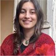 Graduada en Filosofía, Máster de Formación del Profesorado, Profesora de Filosofía, tutora de trabajos de final de estudios