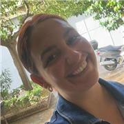 Profesora de Español imparte clases a extranjeros