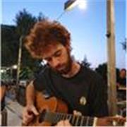 Studente di Conservatorio insegna lezioni di Chitarra, Improvvisazione e Teoria Musicale