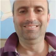 Laureato in economia e commercio, bancario impartisce lezioni di diritto ed economia 
Disponibile a pianificare ciclo di lezioni private con studenti di scuole superiori indirizzo giuridico economico e aziendale