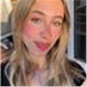 Me quiero dirigir al alumnado de primaria de hasta 7-8 años y me defino como una persona empatica, simpática, calmada y paciente