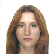 Studentessa universitaria di legge aiuta con lo studio